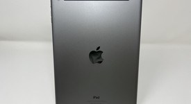 Good
													Apple iPad Air - Unlocked, Gray, 16 GB, photo 2 of 6