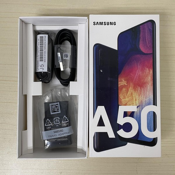 Samsung Galaxy A50 - Unlocked, Black, 64 GB, 4 GB