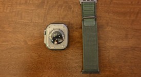 Mint
													Apple Watch Ultra 49mm - Unlocked, Titanium, A2622, photo 3 of 12