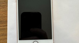 Good
													Apple iPhone 8 - Verizon, Gold, 64 GB, A1863, photo 3 of 10