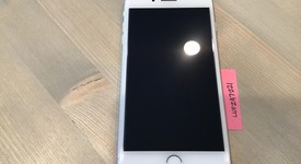 Good
													Apple iPhone 8 Plus - Verizon, Silver, 64 GB, A1864, photo 3 of 5