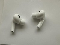 Apple AirPods Pro 2
