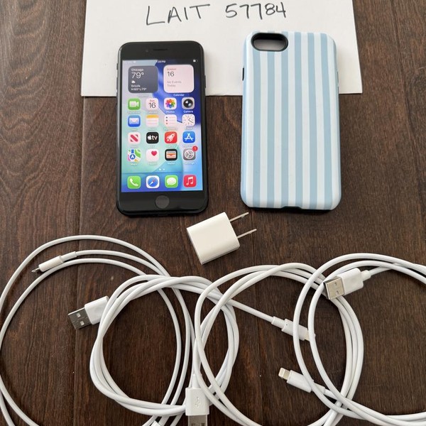 Apple iPhone SE 3rd Gen 2022 - Unlocked, 64 GB, Midnight, A2595