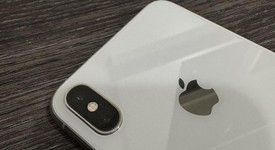 Good
													Apple iPhone Xs Max - Unlocked, Silver, 64 GB, A1921, photo 3 of 9