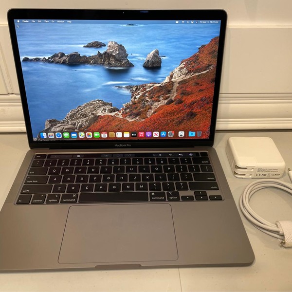 MacBook Pro 2020 - 13 inch - 512 GB, Gray, 16 GB, Intel Core i7