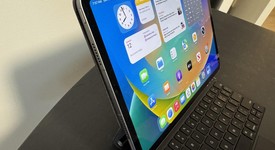 Mint
													Apple iPad Pro 11" 4th Gen 2022 - Unlocked, Gray, 128 GB, photo 2 of 10