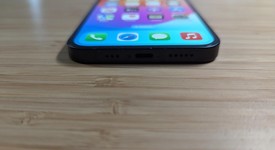 Good
													Apple iPhone 12 - Verizon, Black, 64 GB, A2172, photo 3 of 13