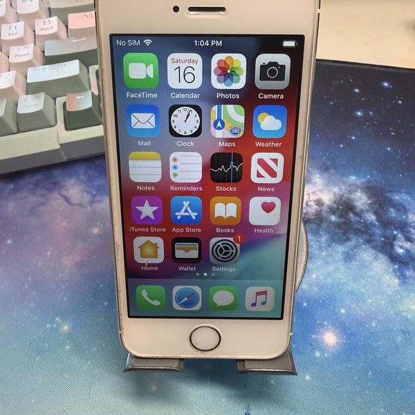 Apple iPhone 5S - Unlocked, 32 GB, Silver, A1533, GSM
