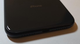 Good
													Apple iPhone Xr - Unlocked, Black, 64 GB, A1984, photo 3 of 9