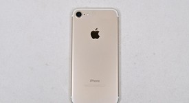 Good
													Apple iPhone 7 - AT&T, Gold, 32 GB, A1778, photo 3 of 7