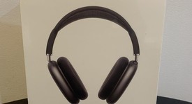 New
													Apple AirPods Max - Gray, photo 1 of 7