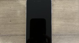 Good
													Apple iPhone SE 3rd Gen 2022 - Unlocked, Starlight, 128 GB, A2595, photo 1 of 7