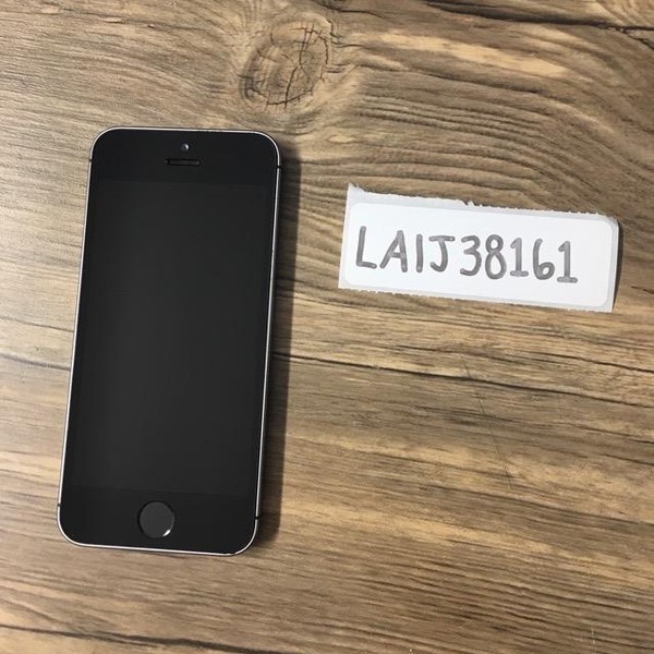Apple iPhone SE 1st Gen 2016 - Unlocked, 16 GB, Silver, A1662