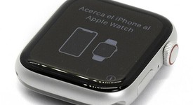 Mint
													Apple Watch SE 1st Gen 44mm - Unlocked, Silver, A2354 - Cellular, Aluminum, photo 1 of 3