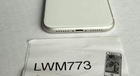 Fair
													Apple iPhone 11 - Unlocked, White, 64 GB, A2111, photo 4 of 8