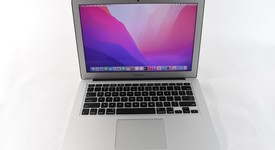 Fair
													MacBook Air 2017 - 13" - I5, Silver, 128 GB, 4 GB, photo 4 of 17