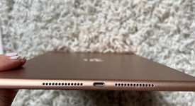 Mint
													Apple iPad 8th Gen - Wi-Fi, Gold, 32 GB, A2270, photo 5 of 6