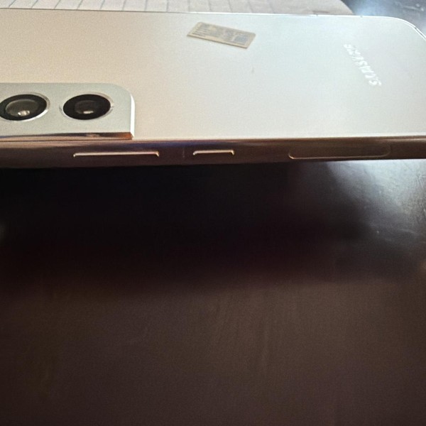 Samsung Galaxy S22 - Verizon, 128 GB, White, 8 GB, SM-S901U