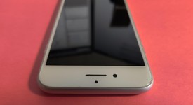 Good
													Apple iPhone 7 - Sprint, Silver, 128 GB, A1660, photo 5 of 7