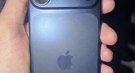 Good
													Apple iPhone 17 Pro - Unlocked, Deep Blue, 256 GB, A3256, photo 4 of 7