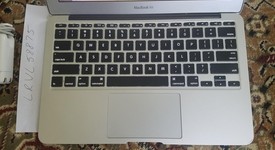 Fair
													MacBook Air 2011 - 11" - Silver, 64 GB, 2 GB, photo 2 of 10