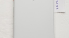 Good
													Google Pixel 2 XL - Verizon, Black & White, 64 GB, Verizon Edition, photo 3 of 3