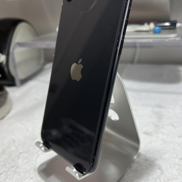 Apple iPhone SE 3rd Gen 2022 - Unlocked, 64 GB, Midnight, A2595