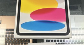 New
													Apple iPad 11th Gen - Unlocked, Silver, 128 GB, A3355, photo 1 of 12