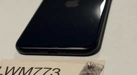 Good
													Apple iPhone SE 3rd Gen 2022 - Unlocked, Midnight, 64 GB, A2595, photo 4 of 8