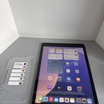 Good Apple iPad (9th Gen) - Unlocked, 256 GB, Gray, A2603