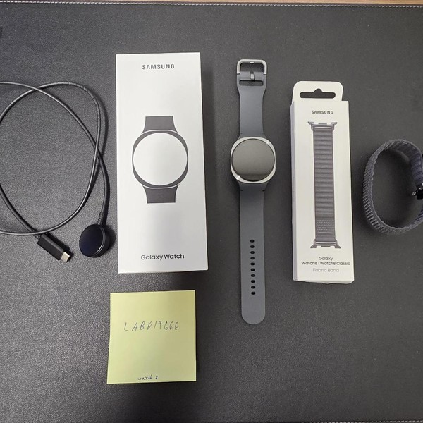 Samsung Galaxy Watch8 - Wi-Fi, Graphite, SM-L320, 40mm