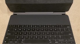 Used
													Apple Magic Keyboard for iPad Pro - Black, photo 1 of 5