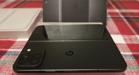 Mint
													Google Pixel 9 Pro Fold - Unlocked, Obsidian, 256 GB, GGH2X, photo 4 of 8