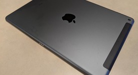 Good
													Apple iPad 7th Gen - Verizon, Gray, 32 GB, A2200, photo 2 of 5