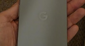Mint
													Google Pixel 10 Pro XL - Unlocked, Moonstone, 256 GB, GUL82, photo 4 of 10