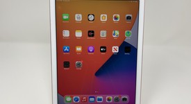 Mint
													Apple iPad Pro 9.7" - Wi-Fi, Rose Gold, 32 GB, A1673, photo 1 of 6