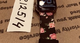 Mint
													Apple Watch Series 5 40mm - Unlocked, Gold, A2094 Cellular, Stainless Steel, photo 5 of 6
