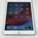 Mint Apple iPad Mini 3 - Unlocked, 16 GB, Silver, A1600