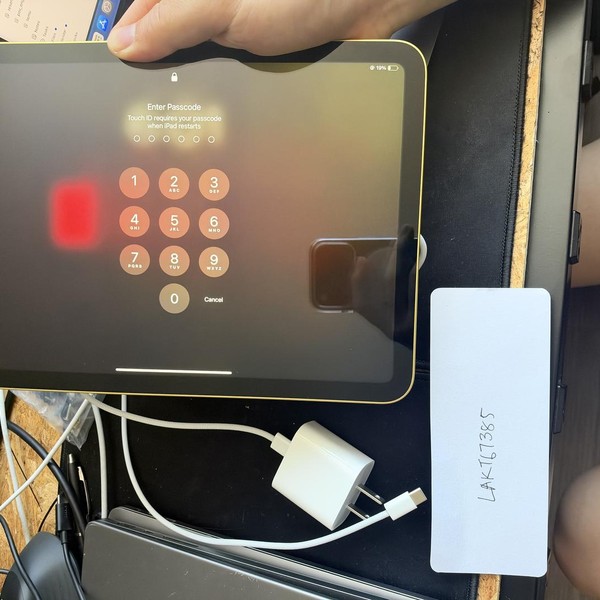 Apple iPad (11th Gen) - Wi-Fi, 128 GB, Yellow, A3354