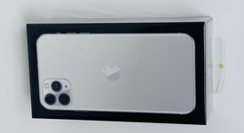 New
													Apple iPhone 11 Pro Max - Unlocked, Silver, 64 GB, A2161, photo 2 of 3