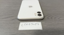 Fair
													Apple iPhone 11 - Unlocked, White, 128 GB, A2111, photo 5 of 7