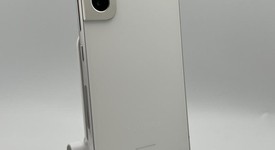 Good
													Samsung Galaxy S22 - Unlocked, White, 128 GB, 8 GB, SM-S901U1, photo 4 of 5