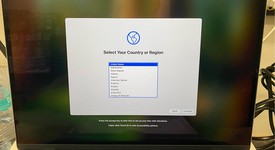 Good
													MacBook Air 2025 (M4) - 13" - Apple M4, Sky Blue, 256 GB, 16 GB, photo 4 of 5