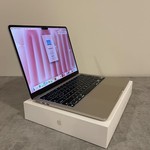 Good MacBook Air 2022 (M2) - 13 inch - 256 GB, Starlight, 8 GB, Apple M2