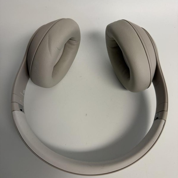 Beats Studio Pro - Sandstone