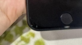 Good
													Apple iPhone SE 2nd Gen 2020 - Unlocked, Black, 128 GB, A2275, photo 2 of 8