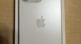 Mint
													Apple iPhone 16 Pro Max - Unlocked, White, 512 GB, A3084, photo 3 of 11