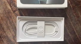 Mint
													Apple iPhone 16 Pro - Unlocked, White, 256 GB, A3083, photo 5 of 9