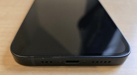 Mint
													Apple iPhone 12 - Unlocked, Black, 64 GB, A2172, photo 3 of 8