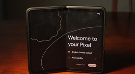 Good
													Google Pixel Fold - Unlocked, Obsidian, 256 GB, 12 GB, G9FPL, photo 3 of 10